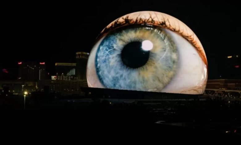 4 datos que muestran la magnitud de la gigantesca esfera inaugurada en Las Vegas con un concierto de U2