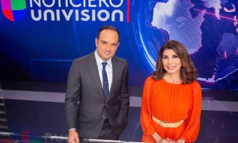 Lo que se sabe de la salida de León Krauze de Univisión