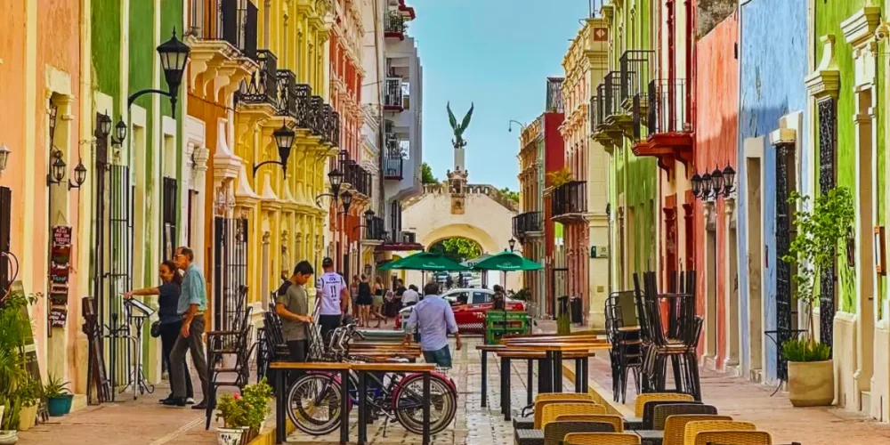 descubre el barrio de san francisco, una joya cultural de campeche