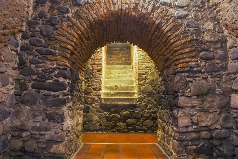 la leyenda de los túneles subterráneos en el centro histórico de campeche