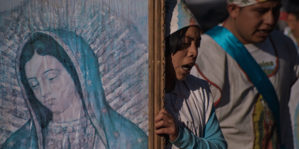 Campechanos dan emotiva serenata a la Guadalupana, a pesar del frente frío