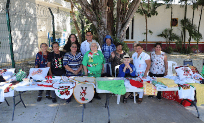 Celebran el talento y esfuerzo de adultos mayores en la Feria de Servicios y Programas