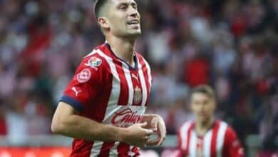 Santiago Ormeño regresa a Chivas tras préstamo con la Franja