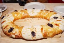 Acusan a panadería de vender Rosca de Reyes hecha de bolillo