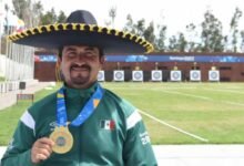 Arquero paralímpico mexicano es premiado por WorldArchery