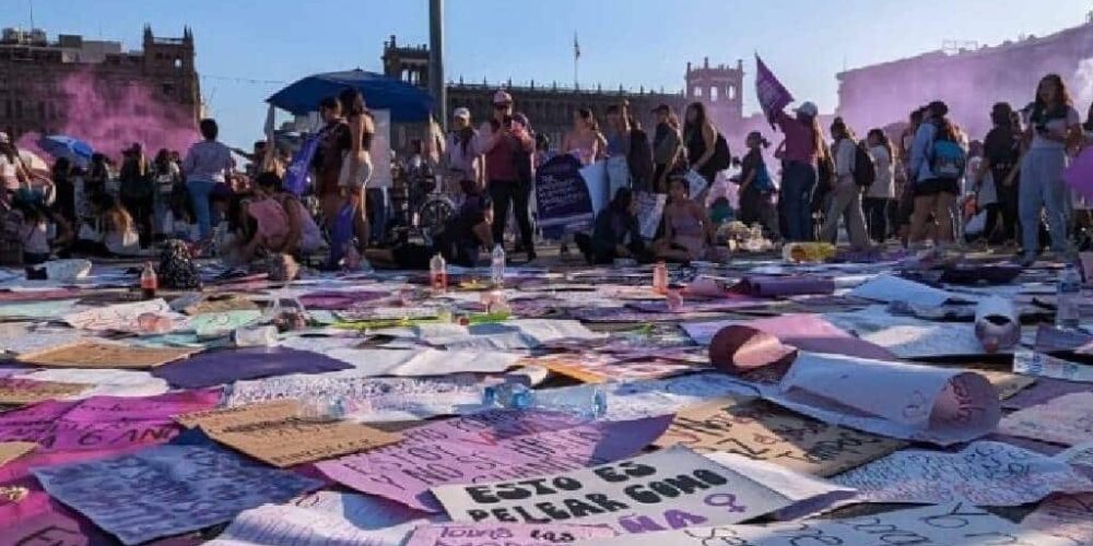 Más de 180 mil mujeres marcharon este 8M en la CDMX