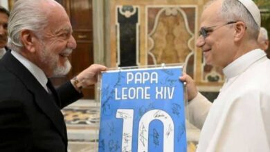 Asimismo, hizo un llamado a fomentar valores morales en la formación de los jóvenes deportistas, alertando sobre los peligros de la comercialización excesiva del deporte.