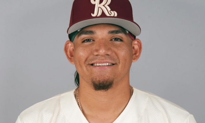 Los Rangers de Texas promoverían al mexicano Osuna a Grandes Ligas