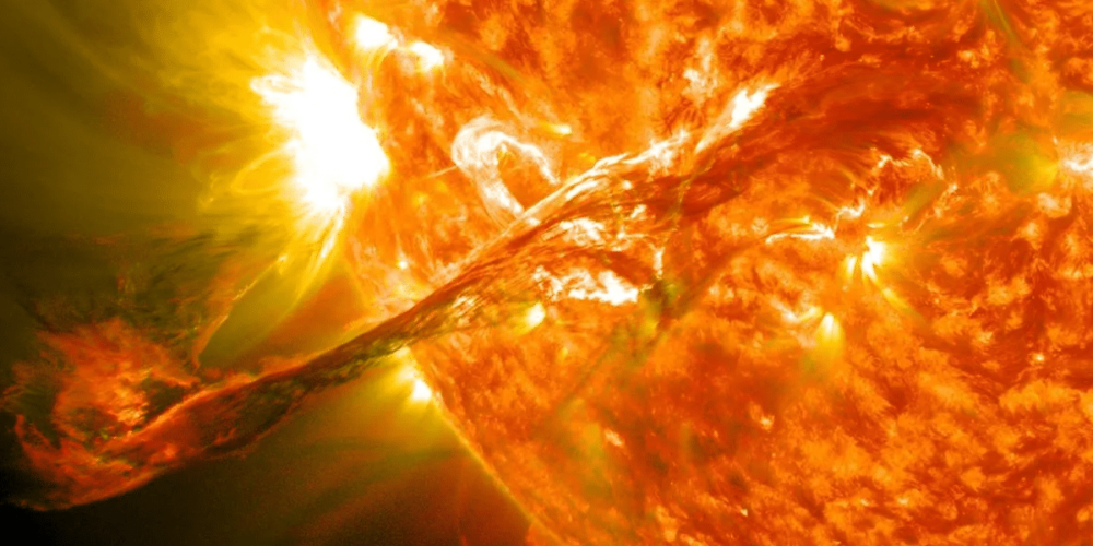 NASA alerta sobre la explosión solar más fuerte del año