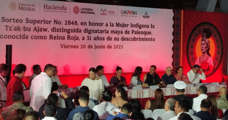 Celebran Sorteo de Lotería Nacional en Honor a la Reina Roja de Palenque