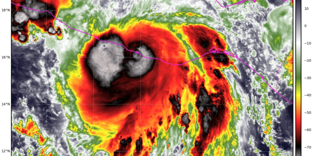 Impacta huracán Erick en las costas de Oaxaca