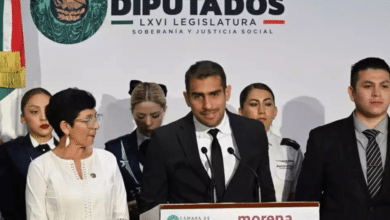 Piloto de Campeche es reconocido por la Cámara de Diputados tras salvar más de 200 vidas en vuelo Miami-Mérida