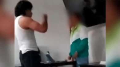 Alumno agrede a su maestro en plena clase en universidad de Tulancingo
