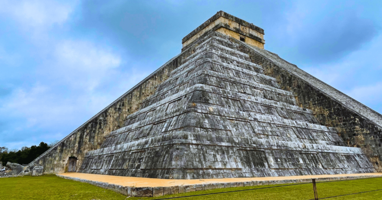 Chichén Itzá rompe récord de visitas este verano