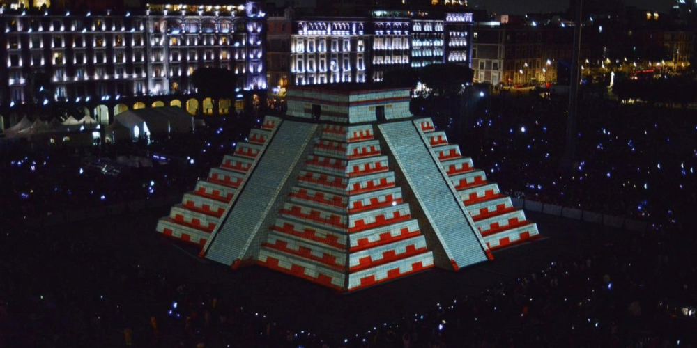 El Zócalo se transforma para celebrar los 700 años de Tenochtitlán con mega representación y arte prehispánico