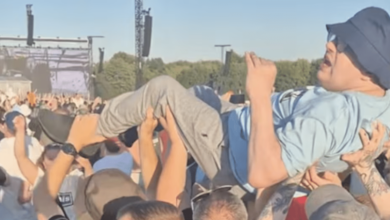 El emotivo gesto que conmovió en el concierto de Oasis Daniel, el fan en silla de ruedas que fue alzado por la multitud