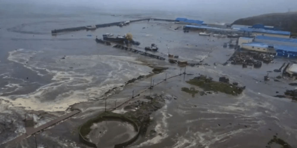 Evacuaciones, olas y monitoreo constante así evoluciona la alerta de tsunami en el Pacífico