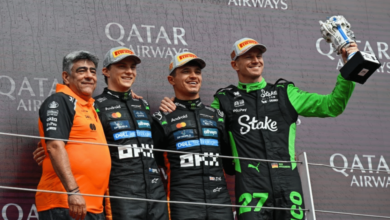 Con una actuación brillante bajo la lluvia de Silverstone, Lando Norris conquistó su cuarto triunfo de la temporada y redujo la distancia con su compañero Oscar Piastri, líder del campeonato.