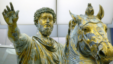 Marco Aurelio (121‑180 d. C.) combinó el poder supremo de Roma con la reflexión estoica. Su vida estuvo marcada por la disciplina intelectual, las campañas militares contra los germanos y la devastadora peste Antonina.