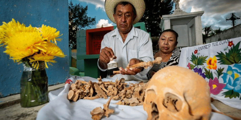 Pomuch el pueblo donde los muertos salen de sus tumbas cada Día de Muertos