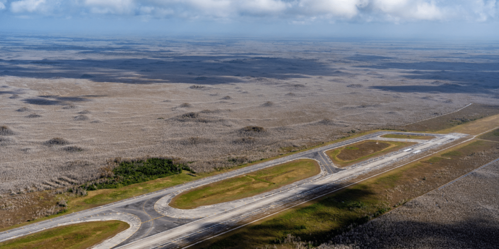 Turista mexicano queda atrapado en centro migratorio de alta seguridad en Florida (The New York Times)