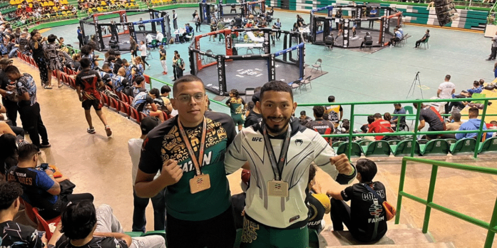 Campechanos logran medallas de plata y bronce en campeonato nacional de artes marciales mixtas