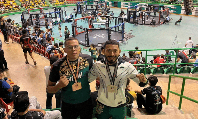Campechanos logran medallas de plata y bronce en campeonato nacional de artes marciales mixtas