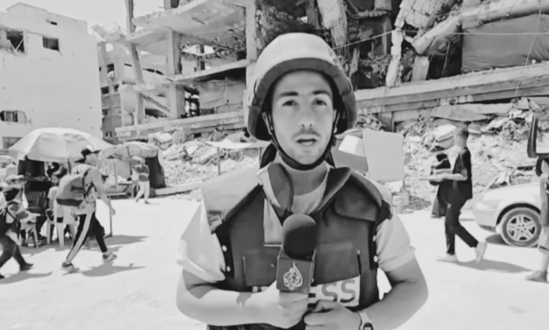 La muerte de Anas Al-Sharif y cuatro periodistas de Al Jazeera en Gaza reaviva la preocupación por la seguridad de la prensa y el acceso restringido a la información en el enclave, en un contexto de acusaciones cruzadas y creciente censura.