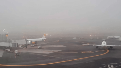 Las lluvias intensas del 12 de agosto de 2025 obligaron al AICM a suspender temporalmente aterrizajes y despegues, afectando a miles de pasajeros y repitiendo afectaciones similares a las del domingo previo.