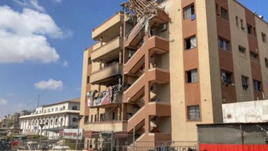 Un ataque aéreo israelí impactó el hospital Nasser en Jan Yunis, al sur de la Franja de Gaza, provocando la muerte de al menos 20 personas, entre ellas cinco periodistas de medios internacionales.