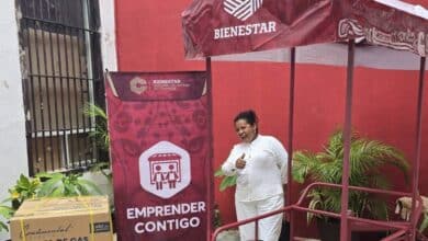 Entregan en la capital de Campeche apoyos del programa Emprender Contigo