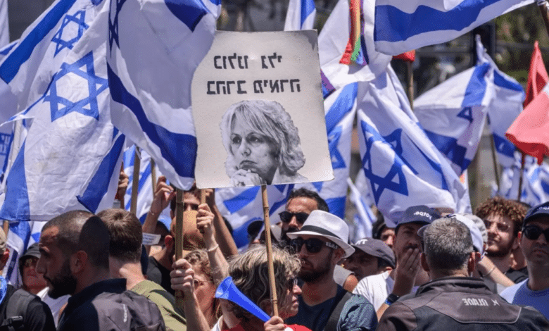 Gobierno israelí aprueba destitución de la fiscal general entre protestas y cuestionamientos legales