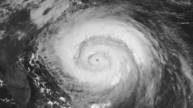 Huracán Erin gana fuerza y amenaza la costa este de Estados Unidos
