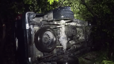 Impacta rayo camioneta en Isla Aguada y provoca volcadura