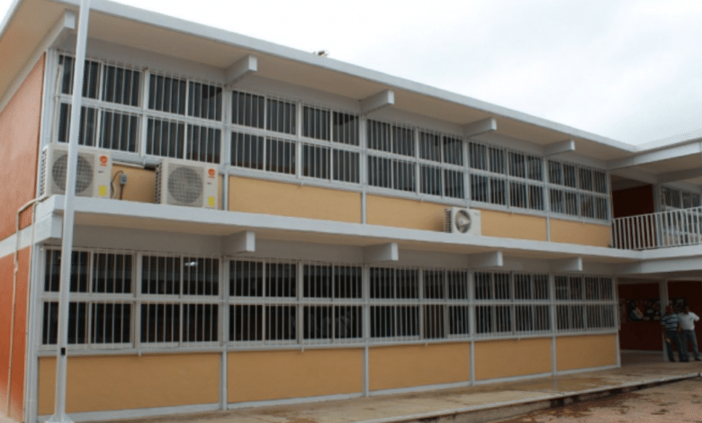 Telesecundarias de Hopelchén enfrentan rezago por falta de internet y equipo escolar