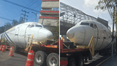 Avión en Periférico Sur genera asombro y caos vial en CDMX