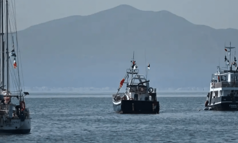 La Flotilla Global Sumud denunció un ataque contra su embarcación principal en Túnez; aunque hubo daños materiales, todos los tripulantes, incluida la activista Greta Thunberg, se encuentran a salvo.