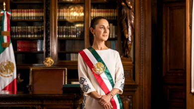 La presidenta Claudia Sheinbaum presentó este 1 de septiembre de 2025 su Primer Informe de Gobierno, un acto histórico al ser la primera mujer en México en rendir cuentas desde Palacio Nacional.