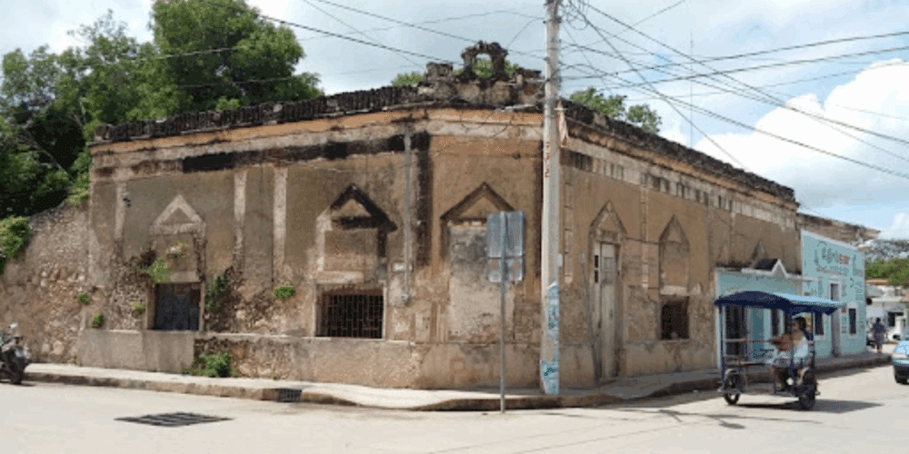 Exhortan a conservar viviendas históricas ante riesgo de colapso en Campeche