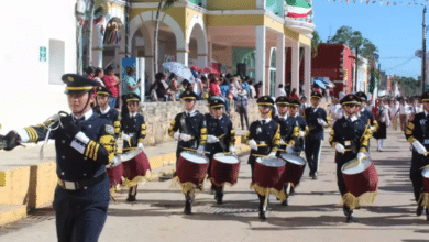 Hopelchén Celebra con Desfile Anticipado el 215 Aniversario de la Independencia de México