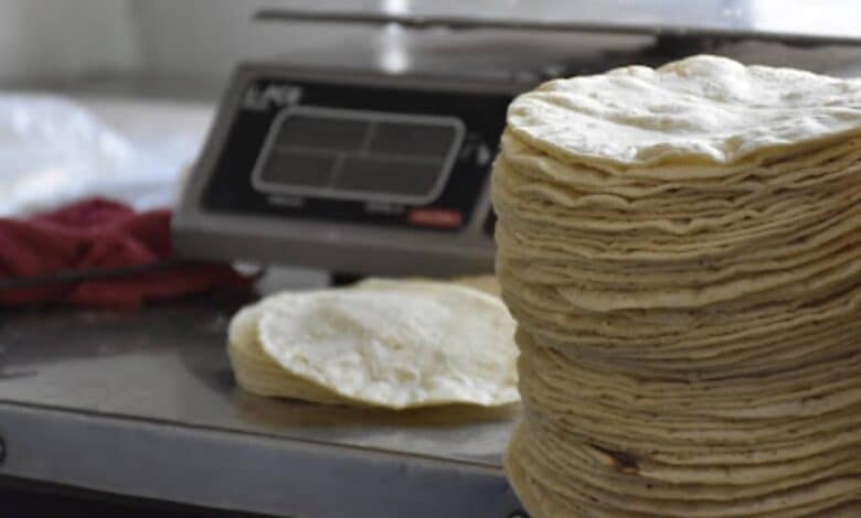 Precios de las tortillas y pozol suben por el alza del maíz