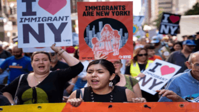 Protestas en Nueva York exigen alto a la represión migratoria y paz en Gaza