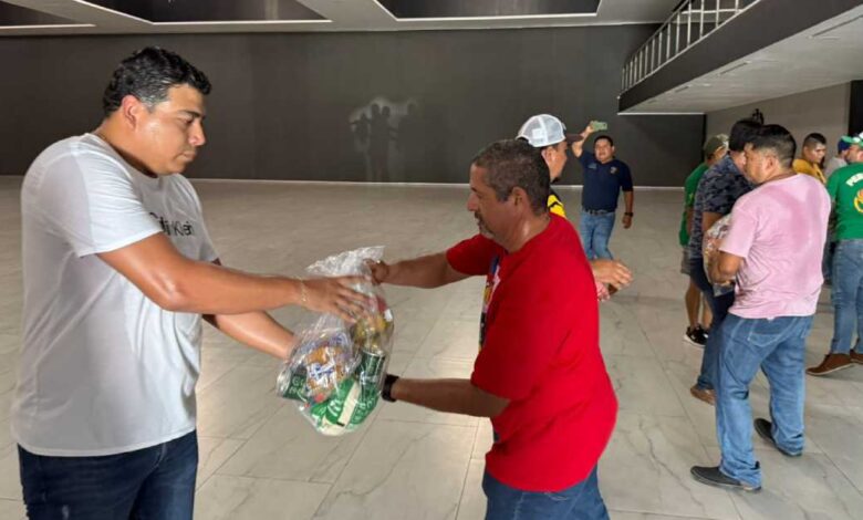 14 toneladas de ayuda de Carmen para damnificados de Veracruz