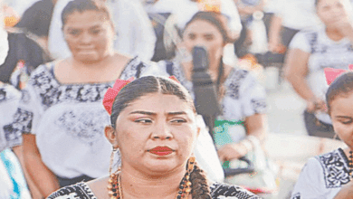Con entusiasmo clausuran el “Mes de la Campechanía” en Hopelchén con desfile y festival cultural