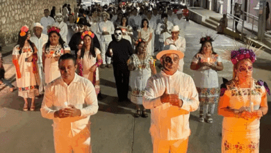 Hopelchén celebra el tradicional “Paseo de las Ánimas” con gran participación comunitaria