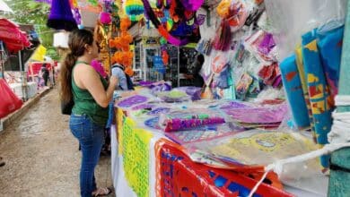 Instalan Tianguis de los Muertos en el mercado Alonso Felipe de Andrade