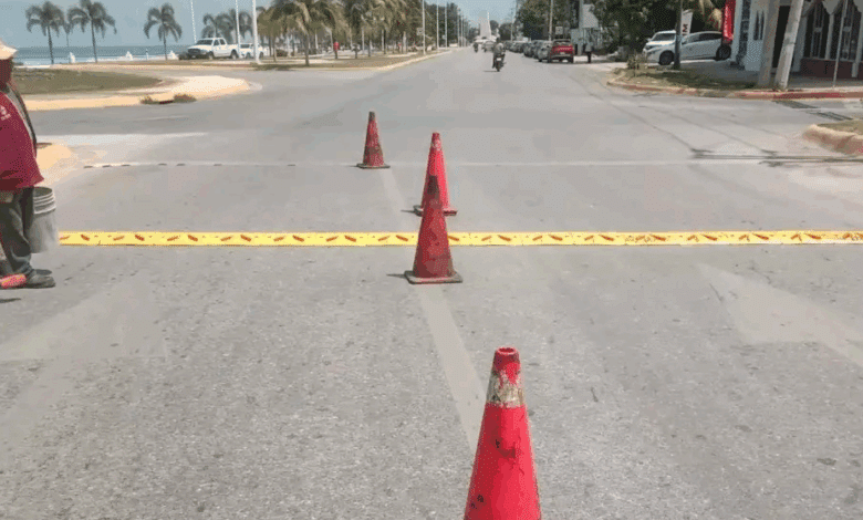 Instalan nuevos topes en el Malecón de Campeche para mejorar la seguridad vial