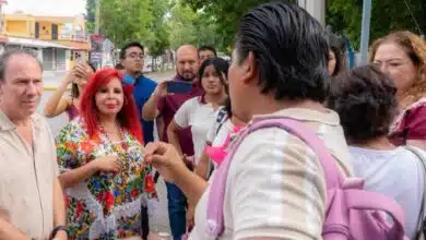 Layda Sansores escucha a usuarios del Sistema de Transporte Ko’ox en Campeche