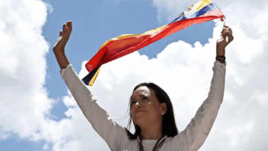 Maduro critica Nobel de la Paz a María Corina Machado