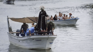 Pescadores de Campeche celebran a San Francisco de Asís con tradicional paseo por mar